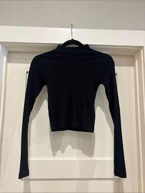 Black Long-Sleeve Mock Neck Crop Top